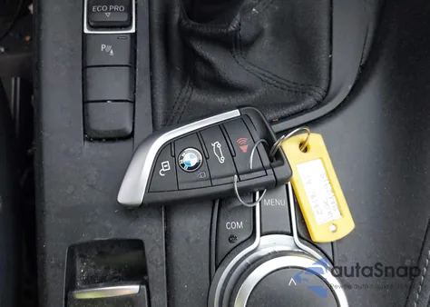 2021 BMW X1 Sdrive28I z USA, uszkodzony, nr VIN WBXJG7C06M5S35227